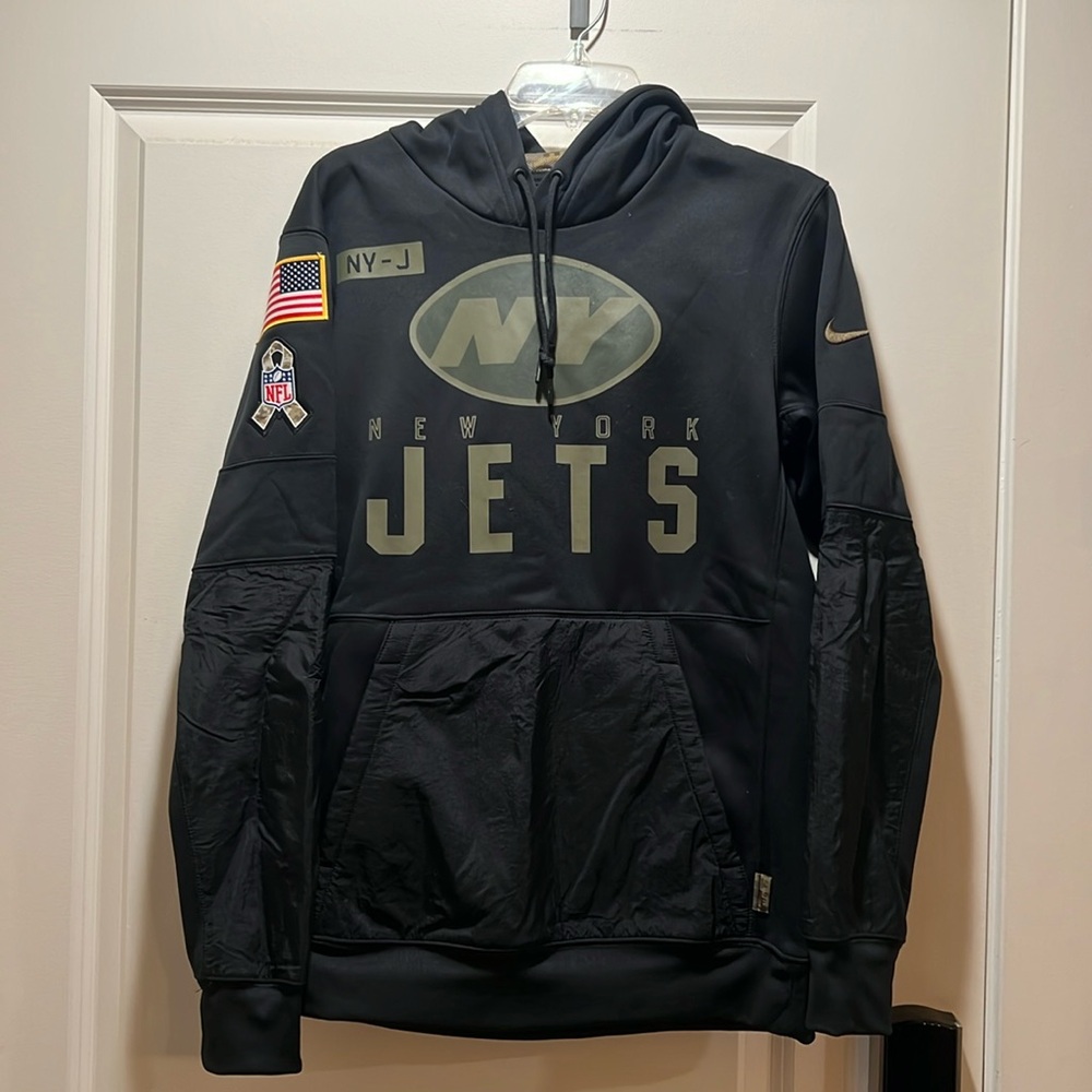 New York Jets on field salute to service sweatshirt